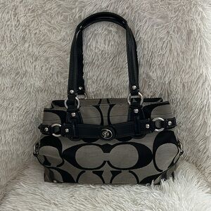 Coach Vintage Hampton handbag -  gray and black cloth with logo print